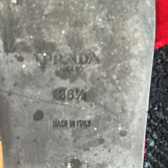 Authentic Prada slides - Picture 4 of 4